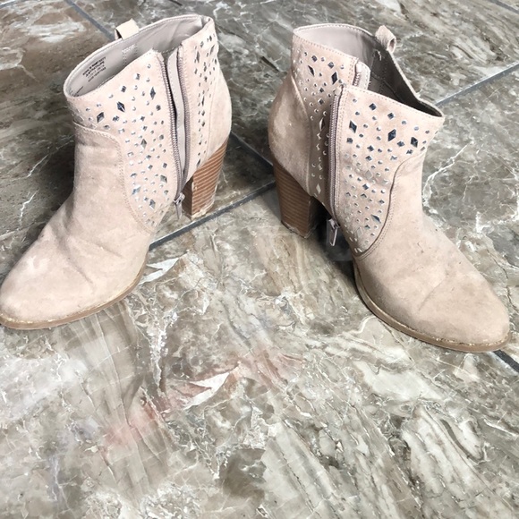 Booties - Picture 4 of 6